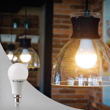 V-TAC B22 LED Light Bulb Bayonet | 11W Equivalent to 75W | Classic Shape Non Dimmable 3000K Warm White | Pack of 12, VT-231