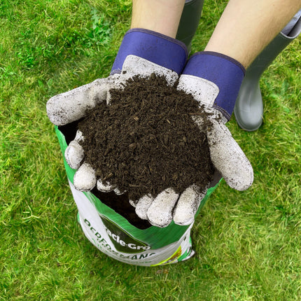 Miracle-Gro 121060 Performance Organics Fruit and Veg PEAT FREE Compost, 40L, White