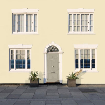 Sandtex Microseal Exterior Smooth Masonry Paint | Cornish Cream 2.5L | Rainproof in 1 hour